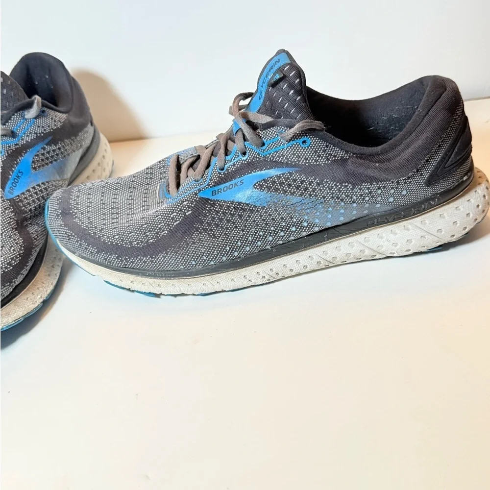 Brooks Glycerin 18 men's running shoes in the black/ebony/blue colorway SZ 12